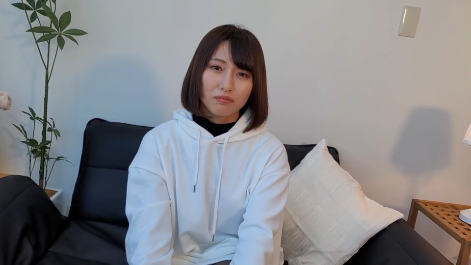 FC2PPV 3191125 Calling A Beautiful Woman With A Cute Smile To A Room In A Certain Apartment - JAV movie in FHD