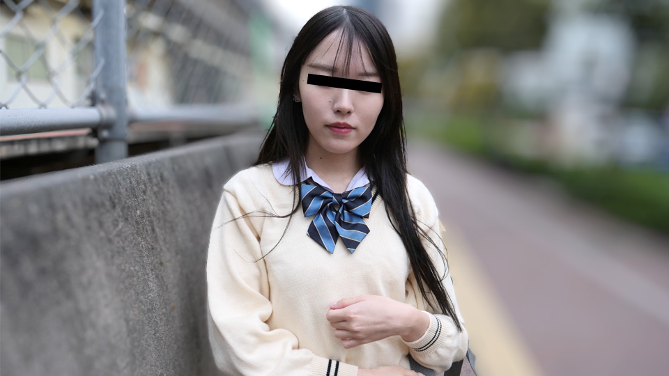 10musume 081425_01 A Girl In Uniform Plays On The Train Yamashita Moeka - JAV movie in FHD